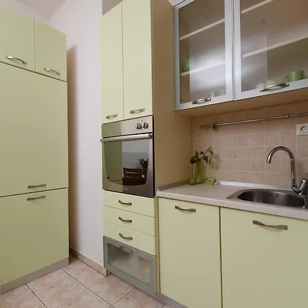 Lola Maria 2 شقة زادار