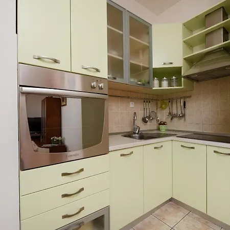 Lola Maria 2 * زادار