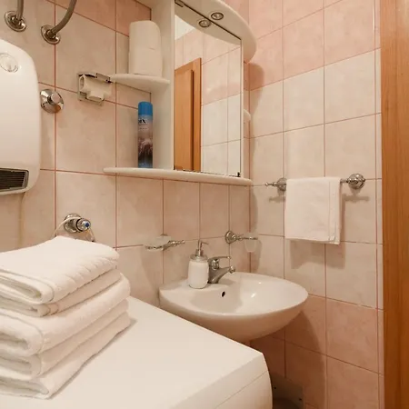 Lola Maria 2 زادار